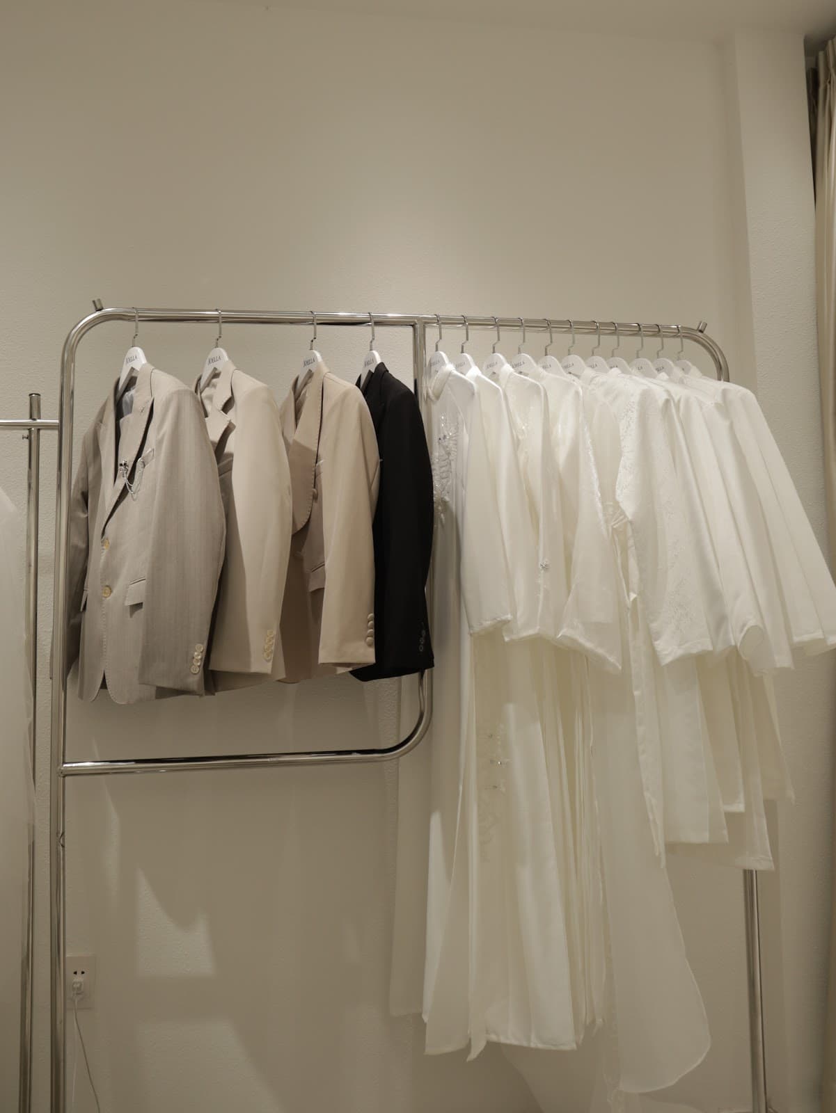 Studio váy cưới Jóella Bridal